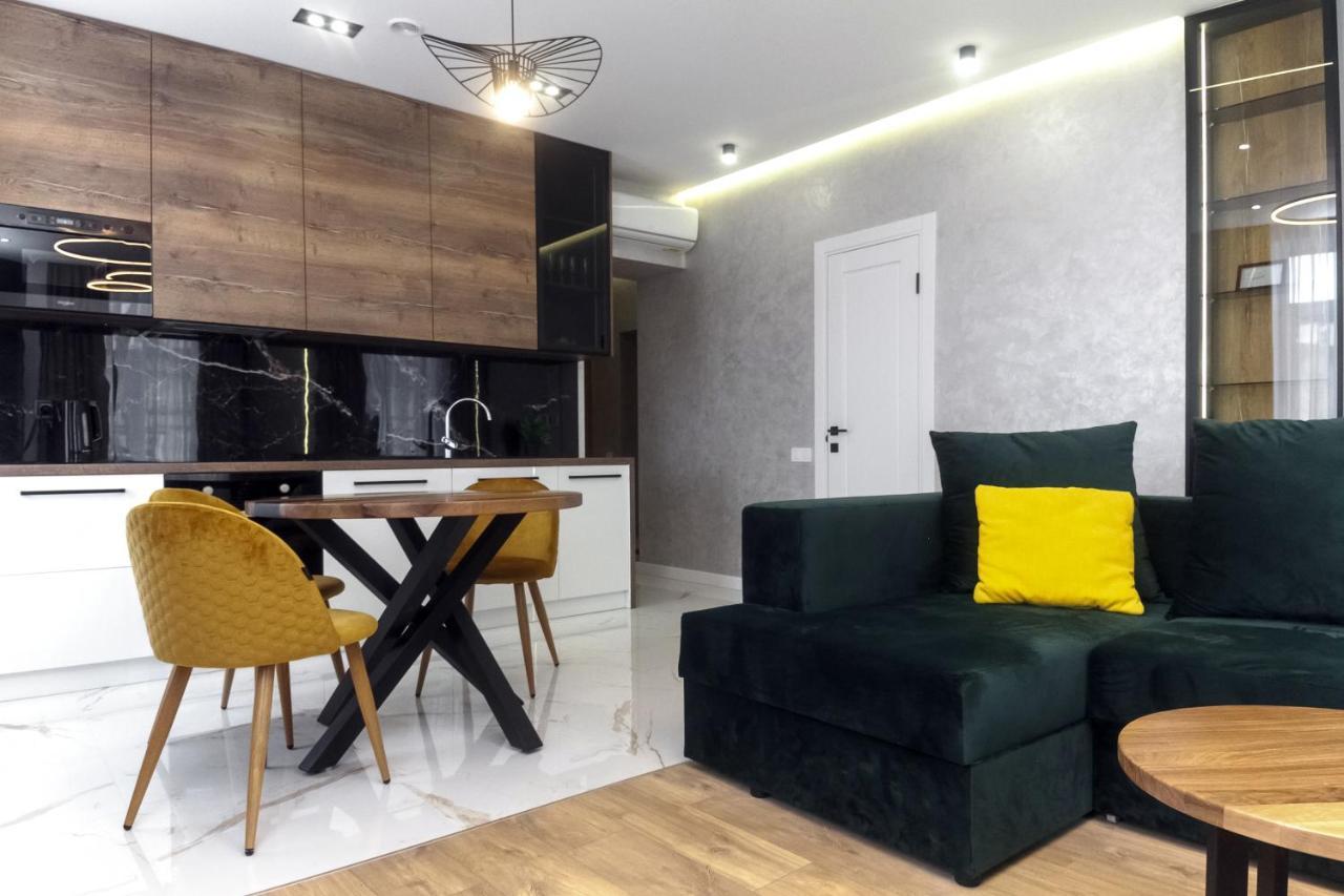 Apartment Vip центр львова джакузі камін площа ринок Lviv