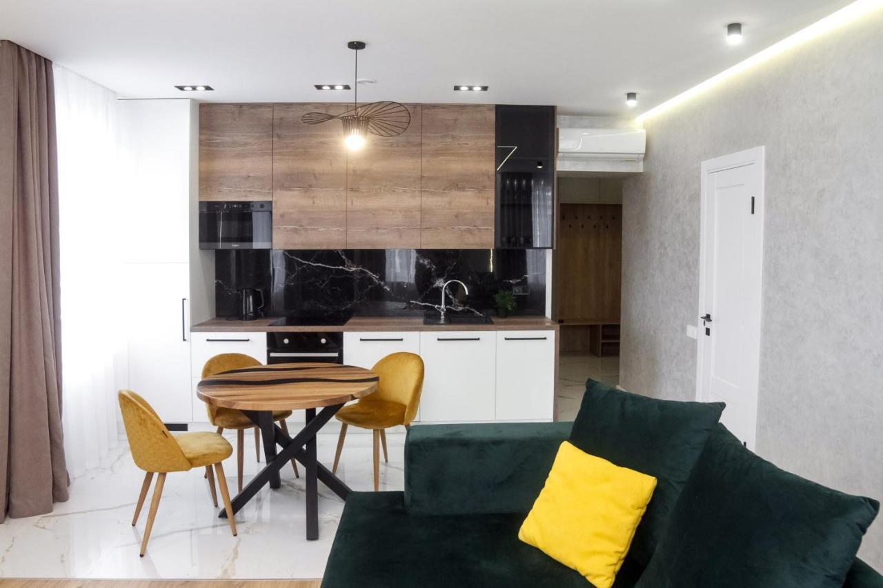 Vip центр львова джакузі камін площа ринок Apartment *
