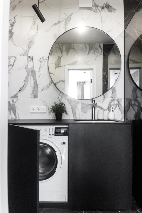 Apartment Vip центр львова джакузі камін площа ринок